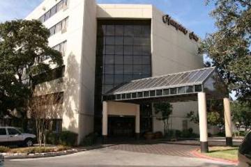 H I Express & Suites San Antonio Medical-Six Flags 외부 사진